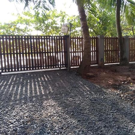 Surf Villa Hiriketiya マータラ エクステリア 写真
